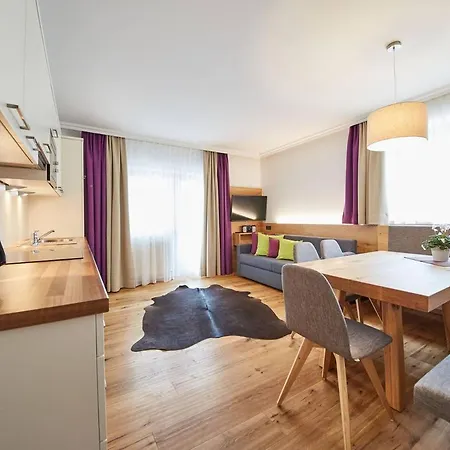 Landhaus Schwabl Апартаменты *
